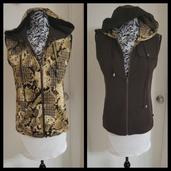 Chicos  zynergy  neema phyton and chocolate full zip  reversible hoodie - Picture 1 of 16
